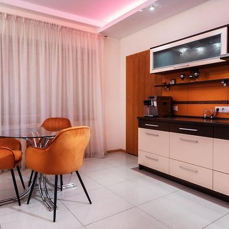 Premium Jacuzzi Apartment 克莱佩达 外观 照片