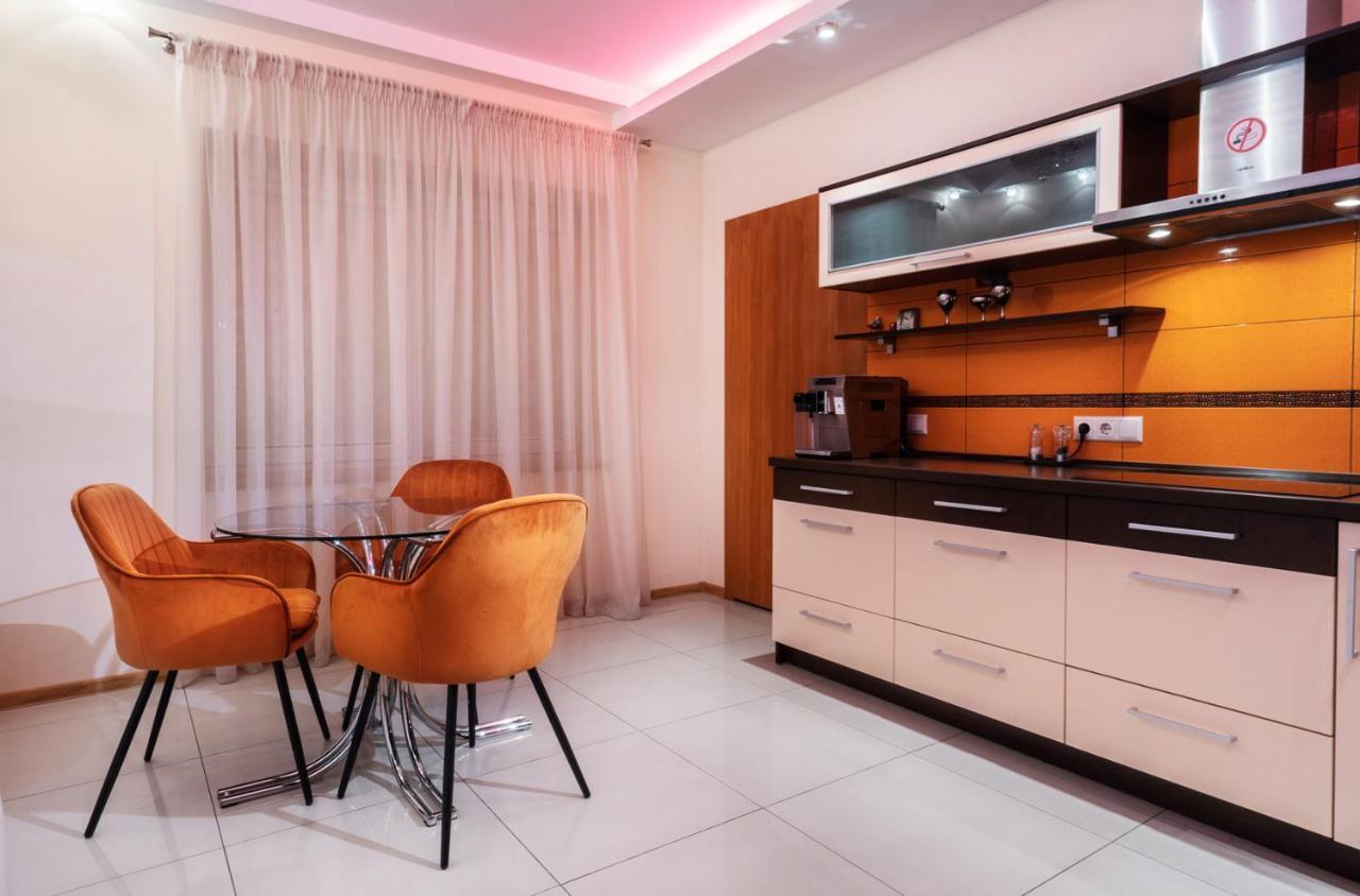 Premium Jacuzzi Apartment 克莱佩达 外观 照片